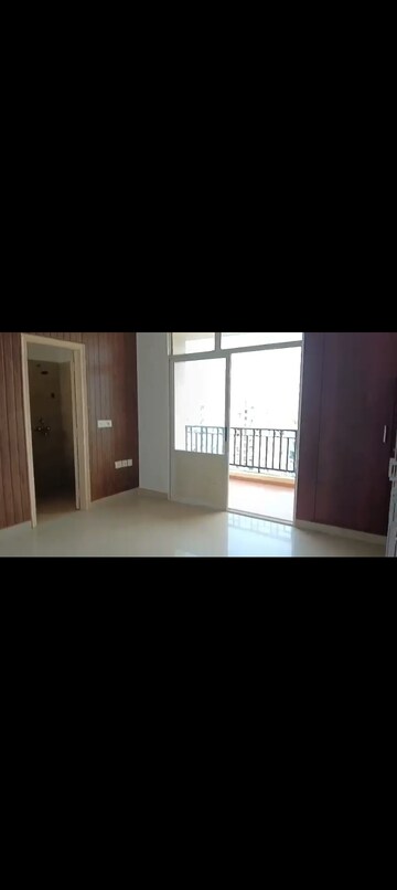Room in 3 BHK Apartment at Ashiana Palm Court, Raj Nagar Extension – for Sale