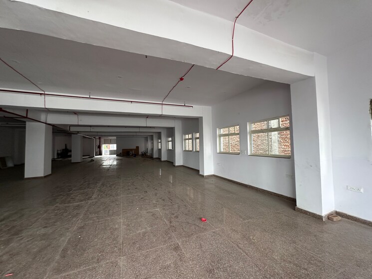 undefined, sector 27a Commercial Warehouse 8000 Sq.Ft. In Sector 27a Faridabad 9284431