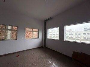 Room in  Warehouse at Sector 27a – for Rent