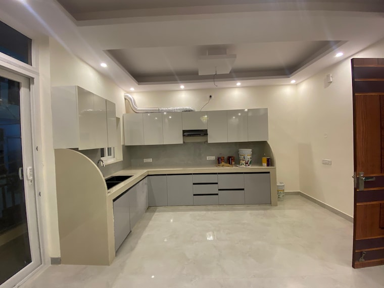 Kitchen, sector 5 2 Bedroom 1800 Sq.Ft. Builder Floor In Sector 5 Gurgaon 9284463