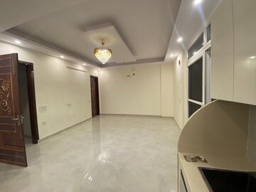 Building Lobby in 2 BHK Builder Floor at Sector 5 – for Rent