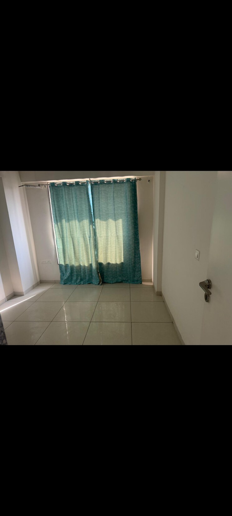 Bathroom, krish-nisarg-dreams 3 Bedroom 1760 Sq.Ft. Apartment In Shilaj Ahmedabad 9284471