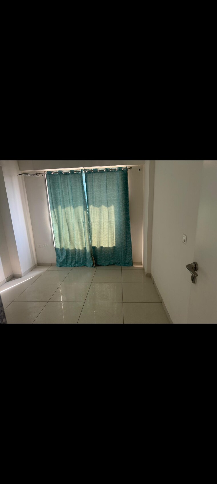 Bathroom, krish-nisarg-dreams 3 Bedroom 1760 Sq.Ft. Apartment In Shilaj Ahmedabad 9284471
