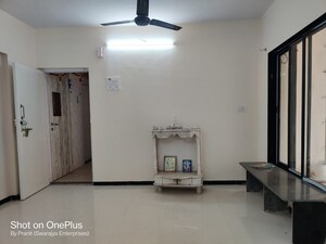 Room in 1 BHK Apartment at Sapphire Lakeside, Powai – for Rent