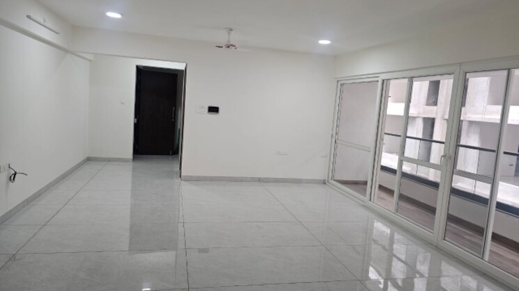 Room, senapati bapat road 3 Bedroom 1900 Sq.Ft. Apartment In Senapati Bapat Road Pune 9284493