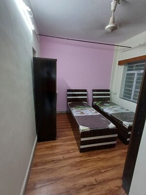 Bedroom in  Pg at Deccan Gymkhana – for Rent