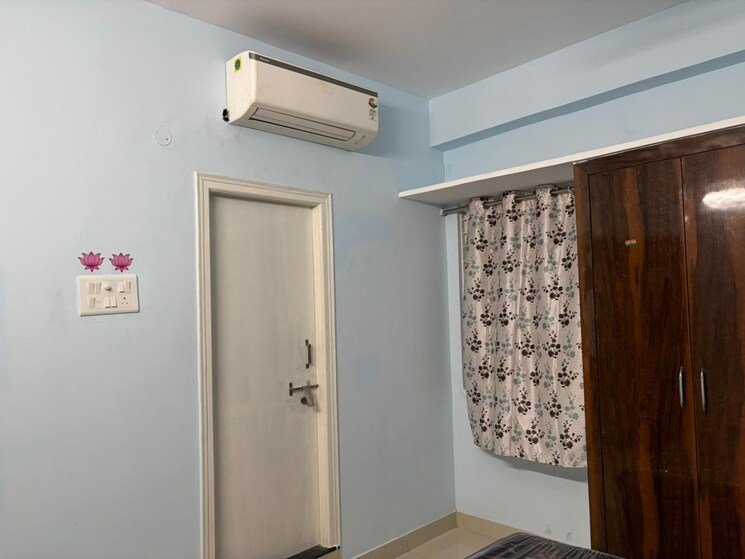 Room, cpr-park-view 2 Bedroom 1200 Sq.Ft. Apartment In Madhapur Hyderabad 9284526