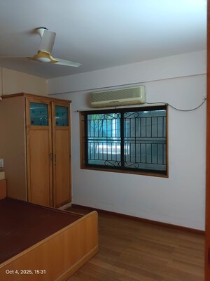 Room in 2 BHK Builder Floor at Vasanth Nagar – for Rent