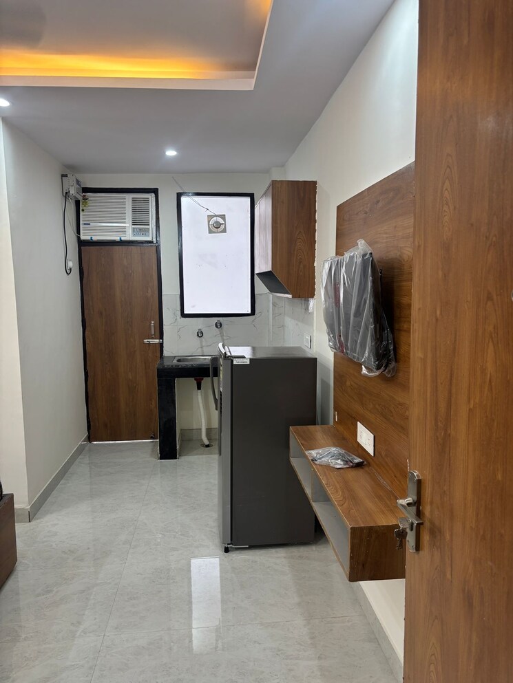 Kitchen, dlf-city-phase-iii 1 RK 450 Sq.Ft. Builder Floor In Sector 24 Gurgaon 9284548