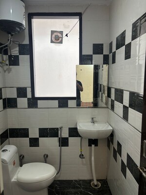 Bathroom in 1 RK Builder Floor at DLF City Phase III, Sector 24 – for Rent