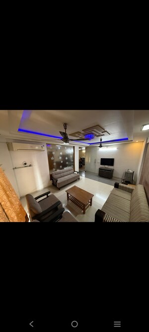 Team Area in 3 BHK Apartment at Devanand Horizon, Chandkheda – for Rent