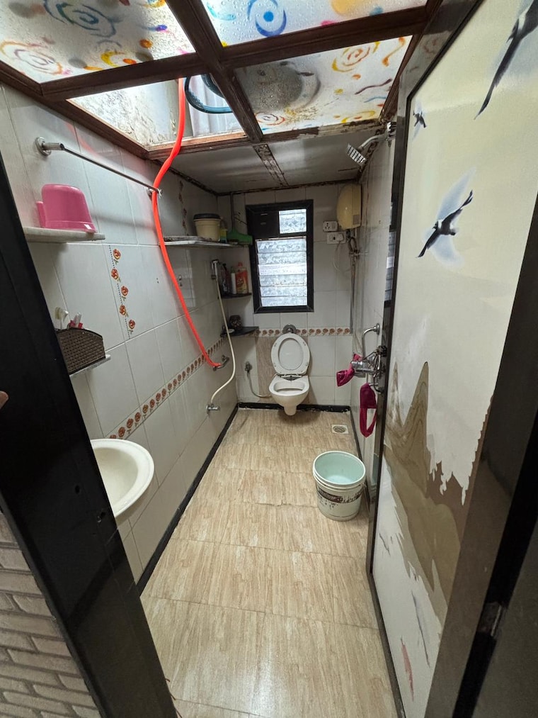 Bathroom, lodha-splendora 2 Bedroom 600 Sq.Ft. Apartment In Ghodbunder Road Thane 9284734