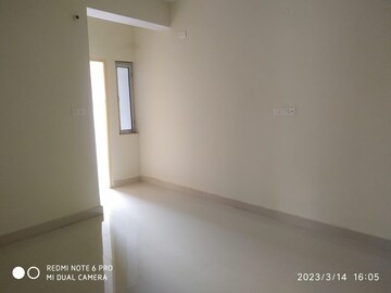Room in 2 BHK Apartment at Bariatu – for Sale