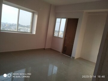 Room in 2 BHK Apartment at Bariatu – for Sale