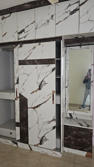 Furnished Amenities in 3 BHK Apartment at Gaur City 7th Avenue, Sector 4 Greater Noida – for Rent