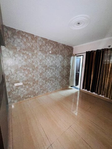 Room in 3 BHK Independent House at MS Enclave Zirakpur, Dhakoli – for Sale