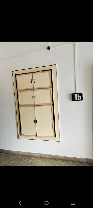 Room in 2 BHK Apartment at Surya Kutir, Naranpura – for Rent