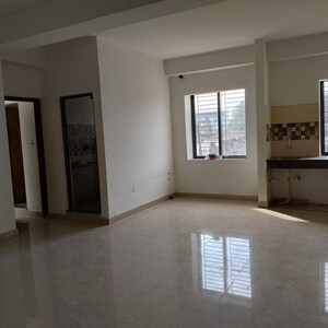 Room in 2 BHK Apartment at Piramal Vaikunth, Balkum Pada – for Sale