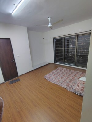 Room in 5 BHK Apartment at Acme Ozone, Manpada – for Sale