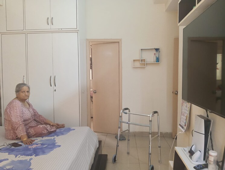 Bathroom, landcraft-golf-links 3.5 Bedroom 1525 Sq.Ft. Apartment In Pandav Nagar Ghaziabad 9285031