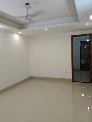 Room in 2 BHK Builder Floor at Saket – for Rent
