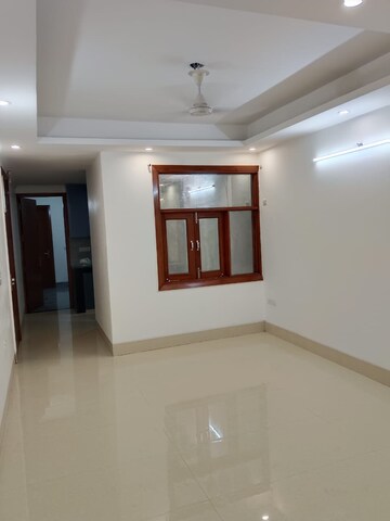 Room in 2 BHK Builder Floor at Saket – for Rent