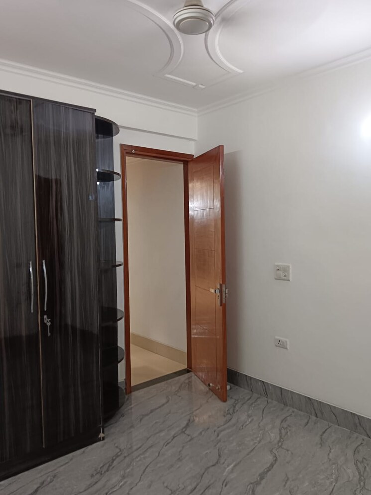 Room, saket 2 Bedroom 1900 Sq.Ft. Builder Floor In Saket Delhi 9285028