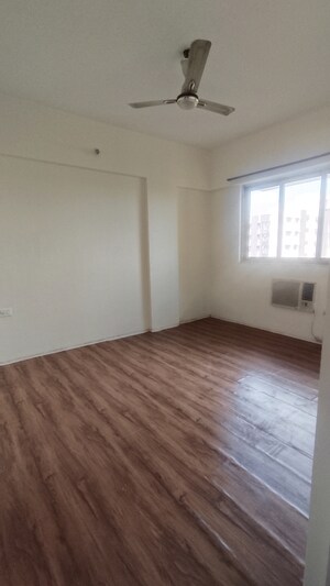 Room in 2 BHK Apartment at Lodha Palava City, Dombivli East – for Rent