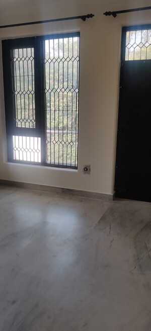 3 BHK Independent House For Rent in RWA Apartments, Sector 31