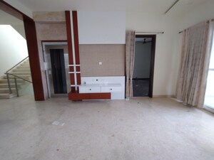 Room in 4 BHK Villa at Mayfair Villas Tellapur, Tellapur – for Rent