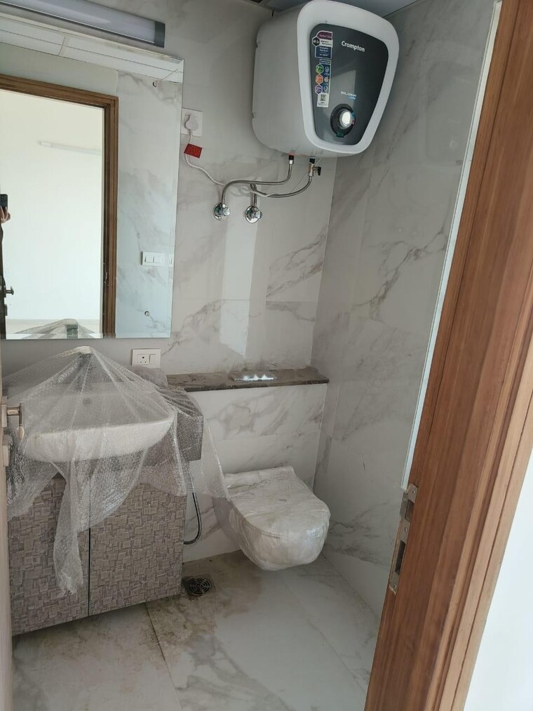 Bathroom, m3m-flora-68 4 Bedroom 2580 Sq.Ft. Apartment In Sector 68 Gurgaon 9285027