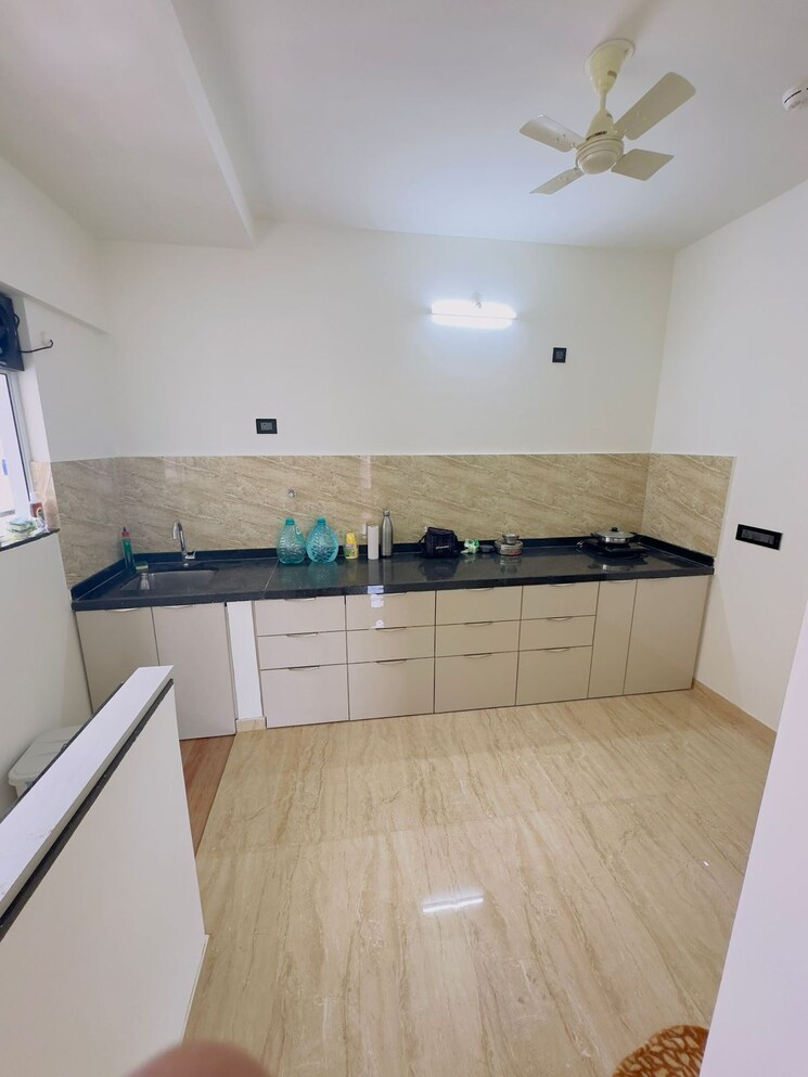 Bathroom, vtp-beaumonde 3 Bedroom 1093 Sq.Ft. Apartment In Kharadi Pune 9285025