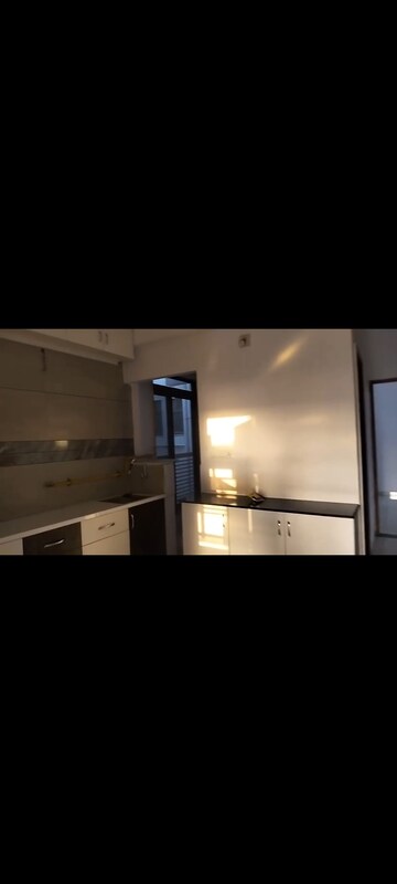 3 BHK Penthouse For Rent in B Desai Anand Crystal, Tragad