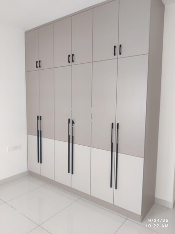 Room in 3 BHK Apartment at Ecolife EON, Varthur – for Rent