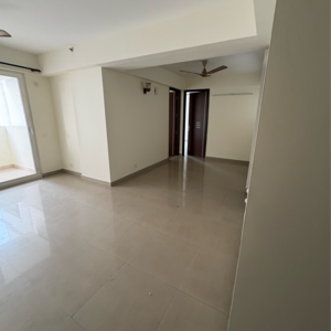 Room in 3 BHK Apartment at Ramprastha City The Edge Towers, Sector 37d – for Rent