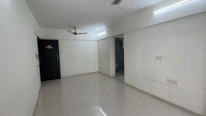 Room in 2 BHK Apartment at Godrej Central, Chembur – for Rent