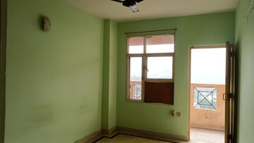 Room in 2 BHK Builder Floor at Ashiana The Heritage, Vaishali Sector 3 – for Rent