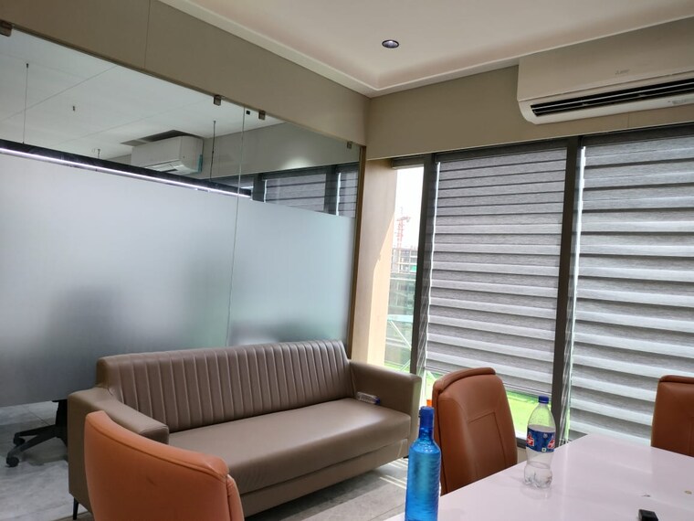 Team Area, science city Commercial Office Space 1500 Sq.Ft. In Science City Ahmedabad 9285251