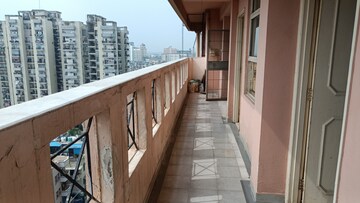 Balcony in 2 BHK Builder Floor at Ashiana The Heritage, Vaishali Sector 3 – for Rent