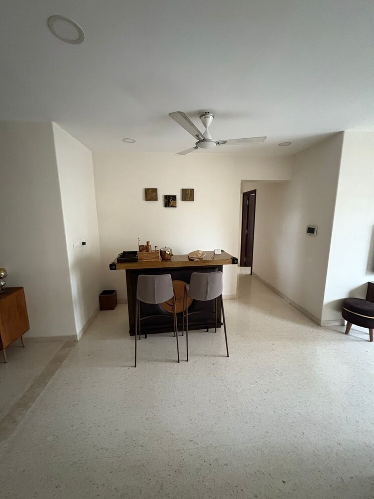 Room, supreme-badrinath 3 Bedroom 1100 Sq.Ft. Apartment In Khar West Mumbai 9285286