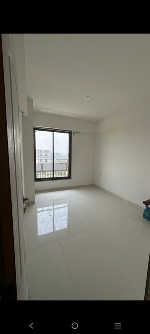 Room in 3 BHK Apartment at Adani Elysium, Near Vaishno Devi Circle On Sg Highway – for Rent