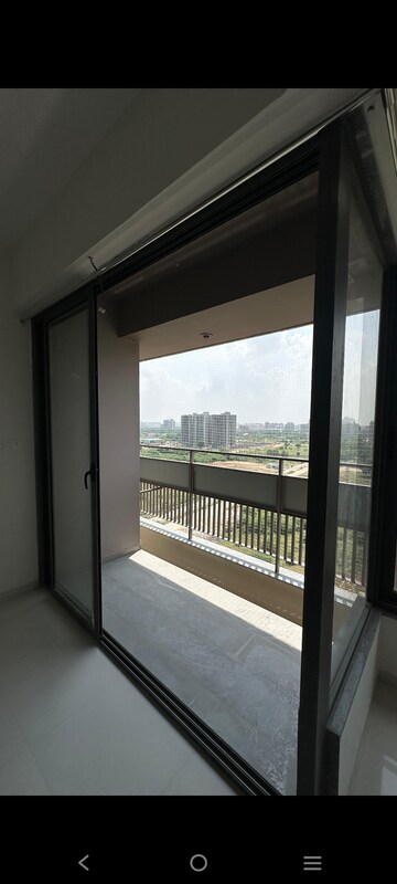 Room in 3 BHK Apartment at Adani Elysium, Near Vaishno Devi Circle On Sg Highway – for Rent
