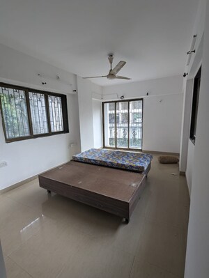 Bedroom in 3 BHK Apartment at Khar West – for Rent