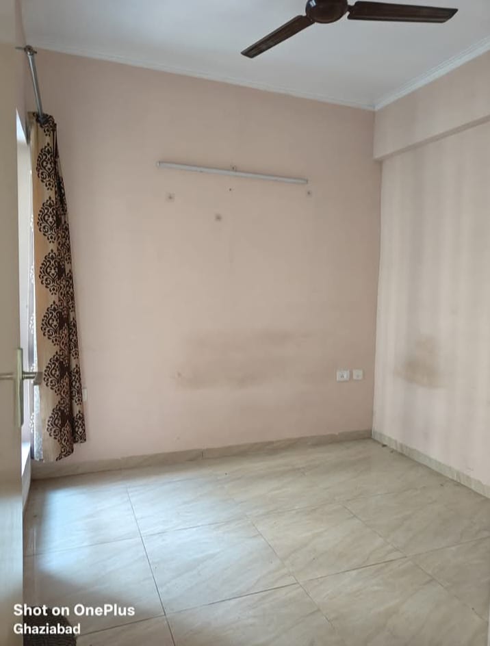 2 BHK Apartment For Sale in Gaur City 2 - 14th Avenue