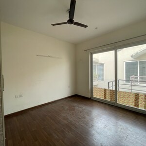 3 BHK Builder Floor For Rent in BPTP Amstoria, Sector 102