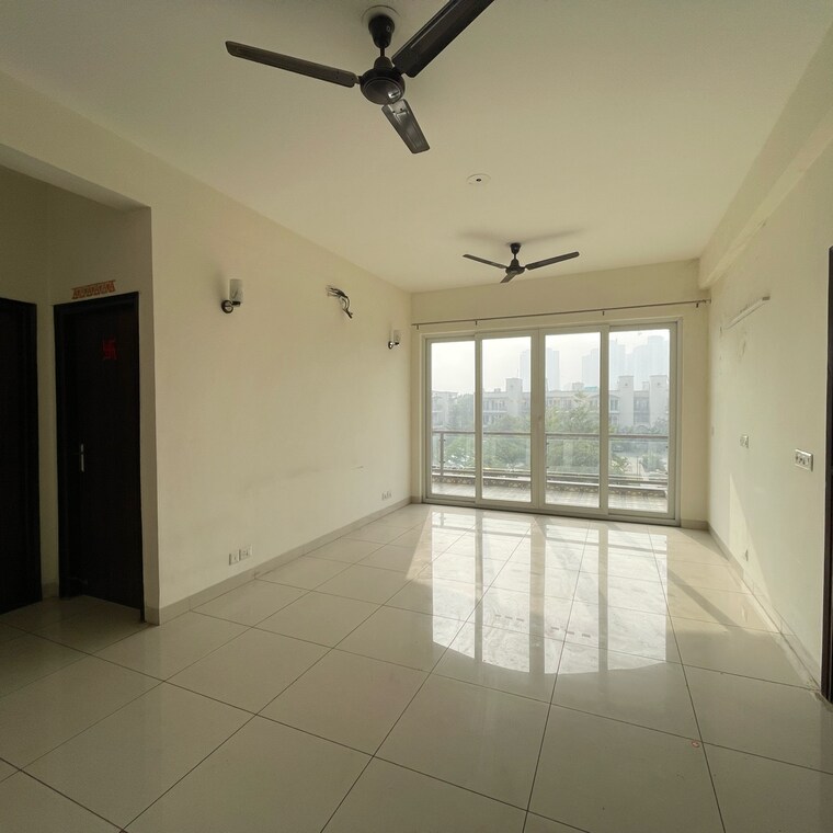 Room, bptp-amstoria 3 Bedroom 2229 Sq.Ft. Builder Floor In Sector 102 Gurgaon 9285445