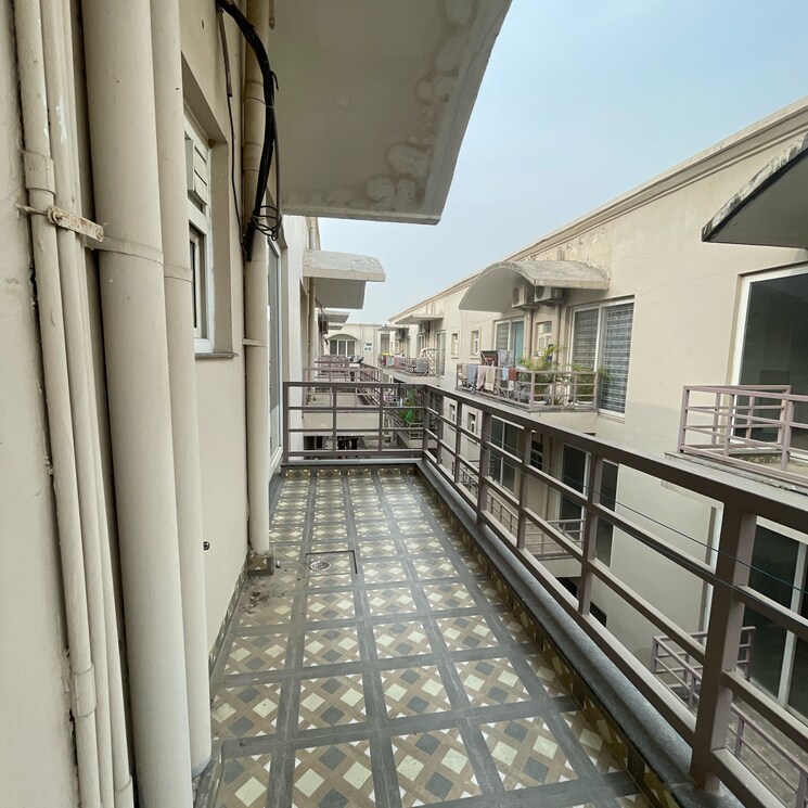 Balcony, bptp-amstoria 3 Bedroom 2229 Sq.Ft. Builder Floor In Sector 102 Gurgaon 9285445