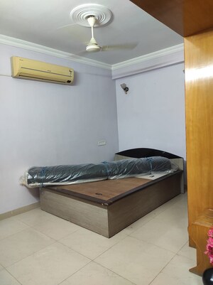 Bedroom in 5 BHK Apartment at Lalpur – for Sale