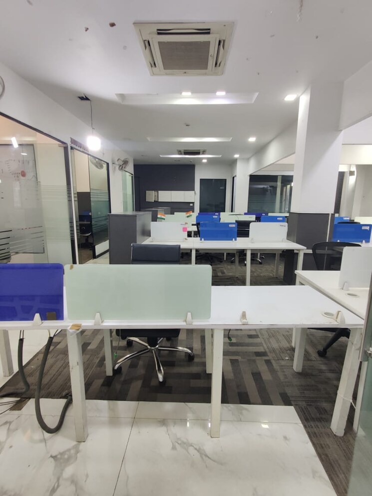 Team Area, sector 63 Commercial Office Space 3000 Sq.Ft. In Sector 63 Noida 9285423