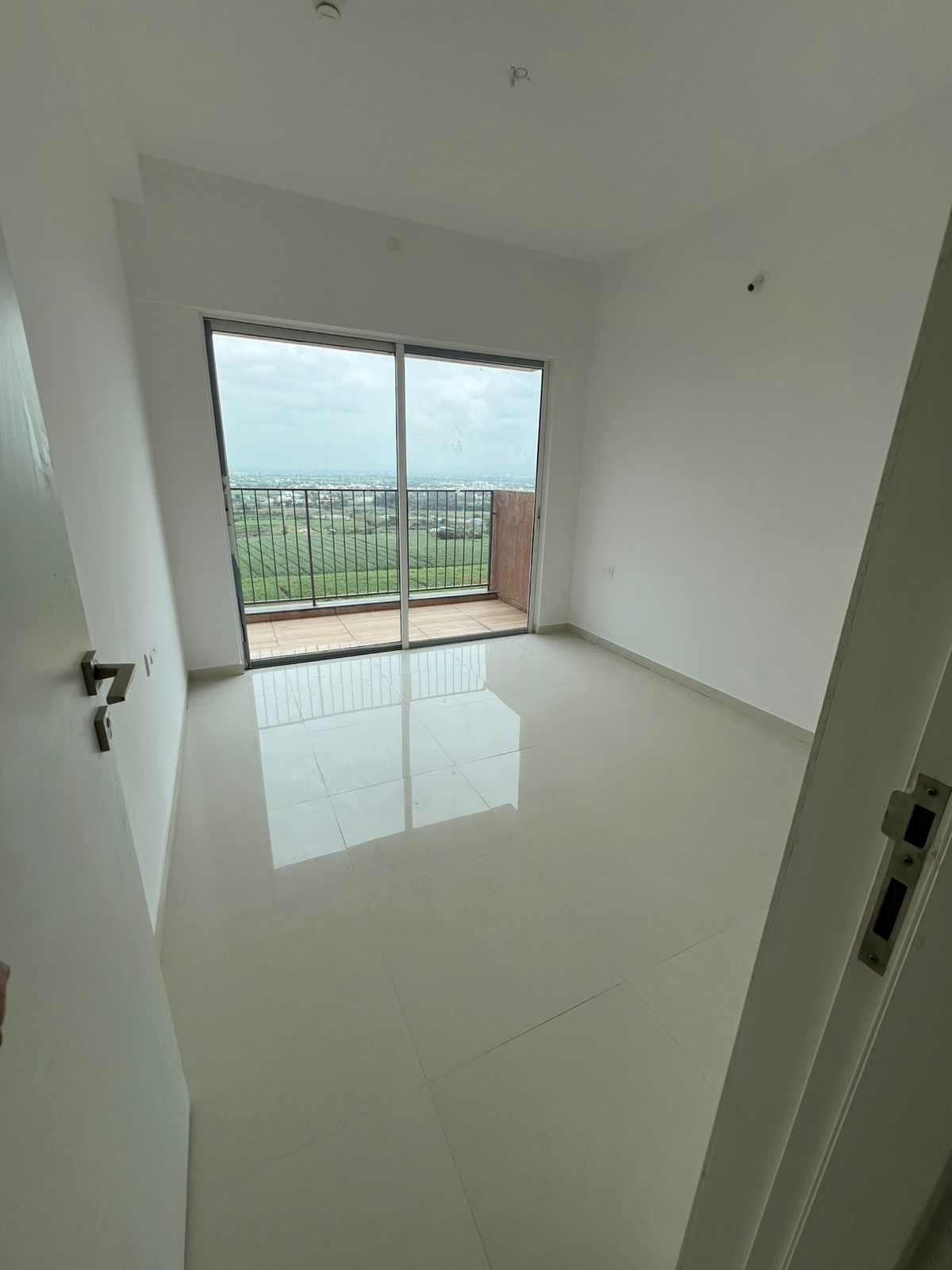 2 BHK Apartment For Rent in Godrej Boulevard